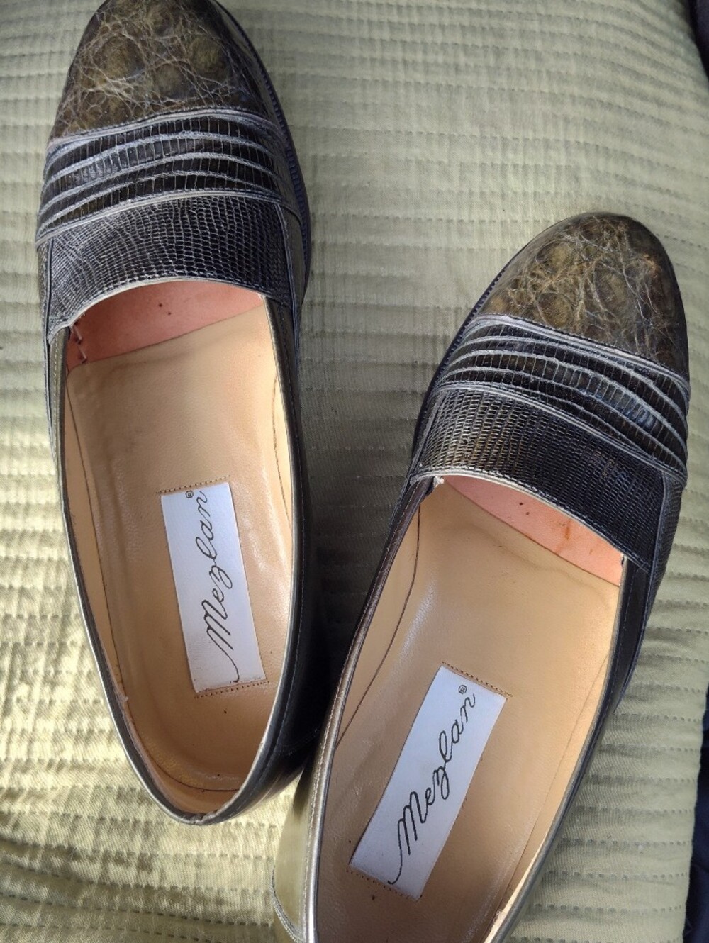 Mezlan Olive / Pistachio Croc-Texture Leather Slip-Ons